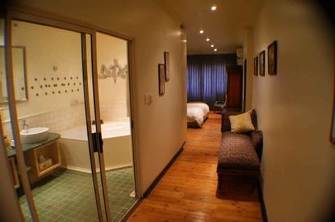 Large Luxury Room  | Bathroom | Bathrobes, towels