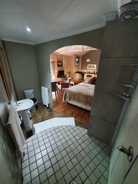 Self catering luxury room | Bathroom | Hair dryer, bathrobes, towels, soap