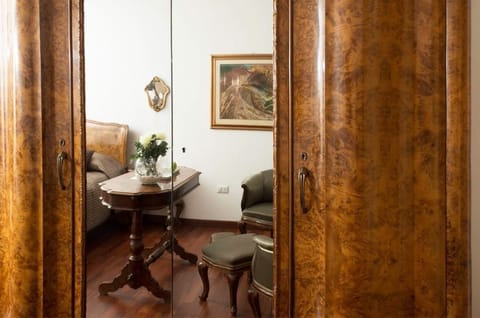 Apartment | Desk, free WiFi, bed sheets