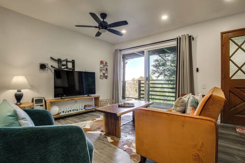 Crestline Vacation Rental | 1BR | 1BA | 1,700 Sq Ft