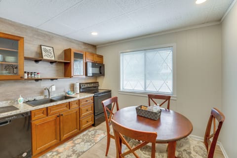 Port Huron Vacation Rental | 2BR | 1BA | 800 Sq Ft