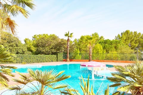 Holiday Home Swimming Pool