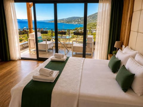 Deluxe Double Room, Patio, Sea View | Egyptian cotton sheets, premium bedding, down comforters, desk