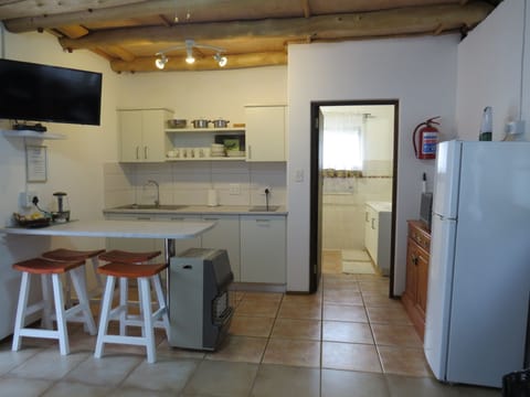 Buffalo Family Apartment | In-room safe, iron/ironing board, free WiFi, bed sheets