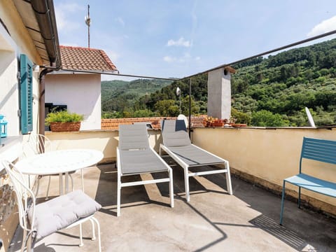Outdoor Furniture, Chair, Balcony, Outdoor Table, Eco Hotel, Houseplant
