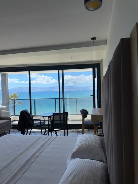 Family Quadruple Room | Desk, laptop workspace, iron/ironing board, free WiFi
