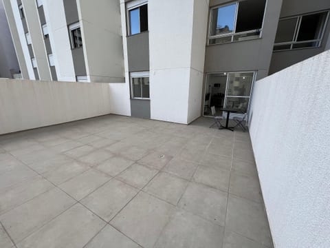 Apartment | Outdoor dining
