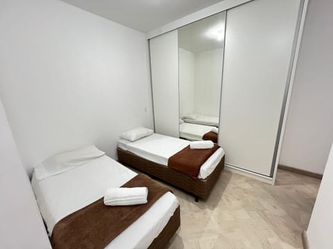 Apartment | Iron/ironing board, WiFi (free)
