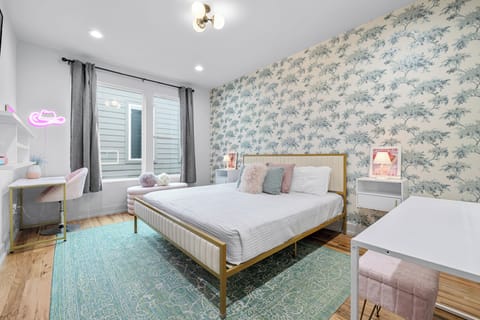 The kind of bedroom that makes sleeping in sound like the best plan of the day!
