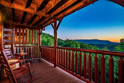 Porch days and peaceful stays