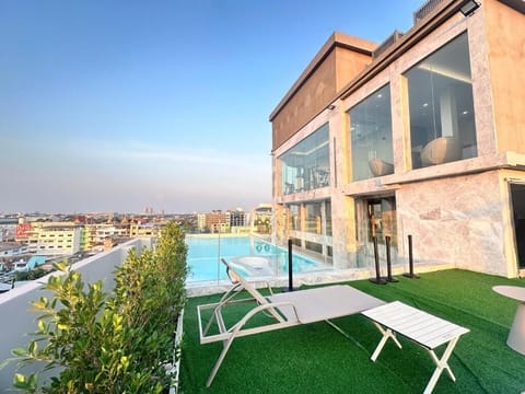 Rooftop terrace