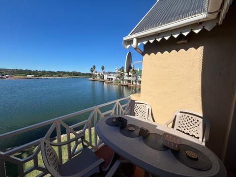 Apartment, 2 Bedrooms, Balcony, Garden View | Outdoor dining
