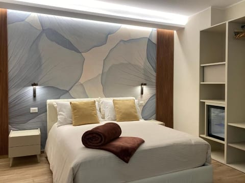 Deluxe Double or Twin Room, Balcony | In-room safe, desk, laptop workspace, blackout drapes