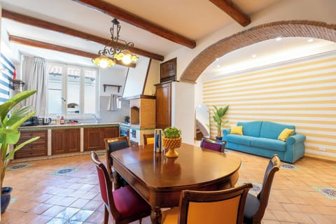 Deluxe Apartment, 2 Bedrooms | Interior
