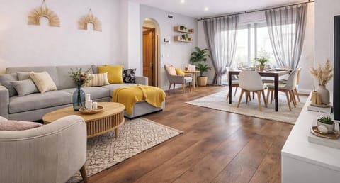 Deluxe Apartment, Balcony | Down comforters, individually decorated, individually furnished