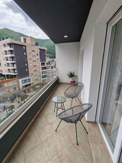 Family Apartment, Balcony, City View | Property grounds