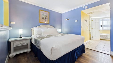 Queen Bed