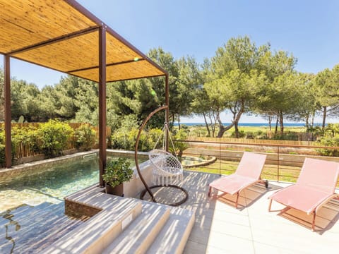 Garden, Shade, Furniture, Outdoor Furniture, Backyard, Landscaping, Eco Hotel, Chair, Yard, Outdoor Structure