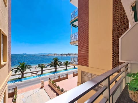 Frontline apartment in San Pedro del Pinatar overlooking the Mar Menor with private balcony and stunning sea views.