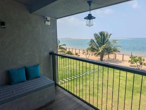 Deluxe Double Room, Balcony, Ocean View | Property grounds