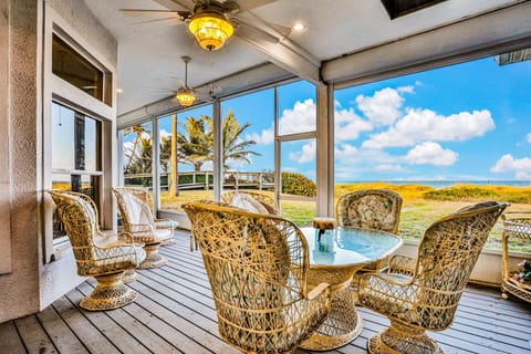 House (4 Bedrooms) | Terrace/patio