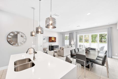 House, Multiple Beds, Garden View (REU116-7770-136-3-G) | Interior