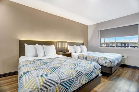 Desk, blackout drapes, free WiFi, bed sheets