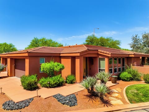 Santa Clara Vacation Rental | 2BR | 2BA | 1,555 Sq Ft