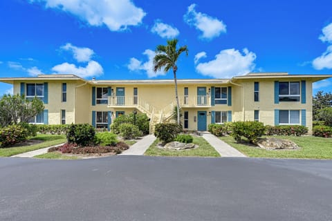 Naples Vacation Rental | 2BR | 2BA | 1,200 Sq Ft