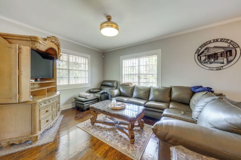 Alexandria Vacation Rental | 3BR | 2BA | 1,640 Sq Ft