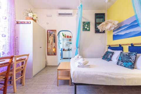 Apartment (1 Bedroom) | 1 bedroom, iron/ironing board, cribs (surcharge), bed sheets