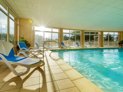 Apartment | Pool | Indoor pool, outdoor pool