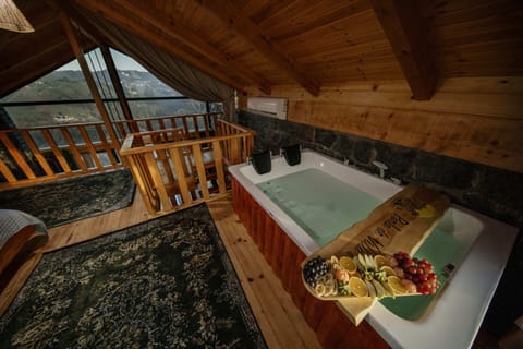 Indoor spa tub