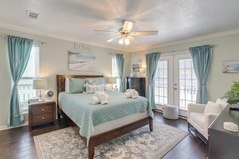 House (3 Bedrooms) | Interior