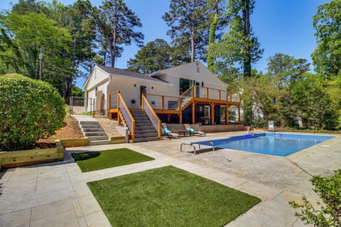 House (5 Bedrooms) | Interior