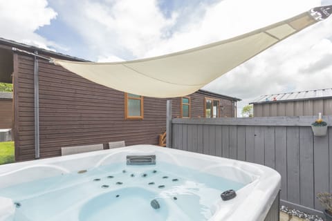 Hazel Retreat, Felton - Host & Stay