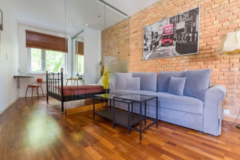 Studio Located in the Heart of Poznań | Book Now with RENTUJEMY.COM