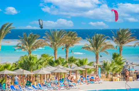 3 outdoor pools, pool umbrellas, sun loungers