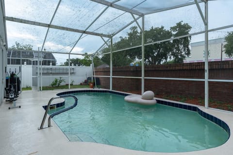 Swimming pool