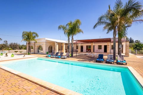 Villa Lucente image