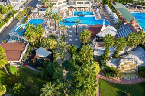 2 indoor pools, 2 outdoor pools, pool umbrellas, sun loungers