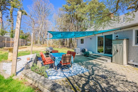 Outdoor dining area