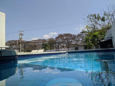 2 outdoor pools