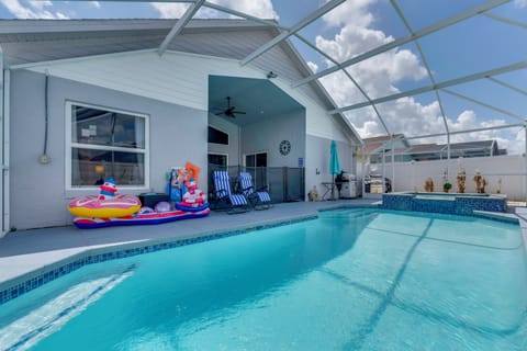 Kissimmee Vacation Rental | 4BR | 3BA | 1,740 Sq Ft