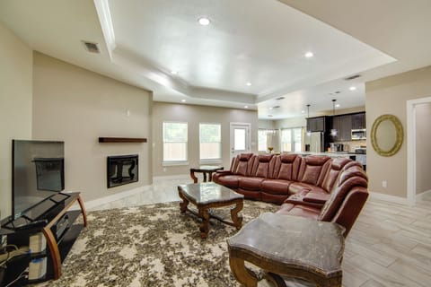 Arlington Vacation Rental | 5BR | 3.5BA | 2,200 Sq Ft