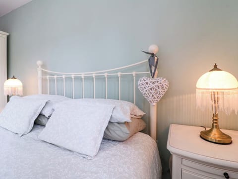 4 bedrooms, WiFi (free), individually decorated, individually furnished