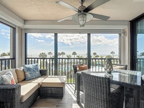 Welcome to Caper Beach Club 312