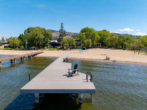 Dock