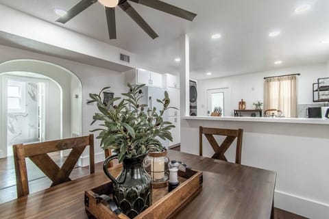 Condo, Multiple Beds, Kitchen, Garden View (1117 Ocean A) | Dining