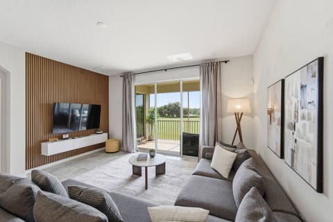 Communal lounge / TV room,Living Room